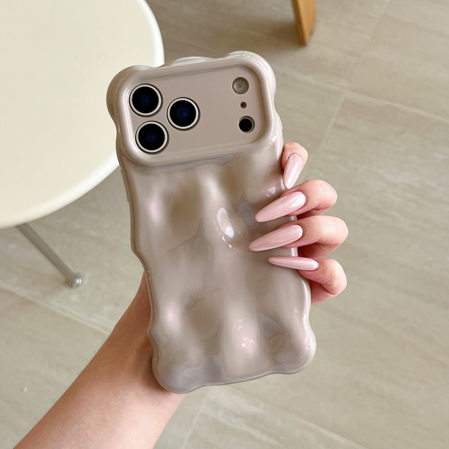 iPhone 16 Pro Max Bubble Case
